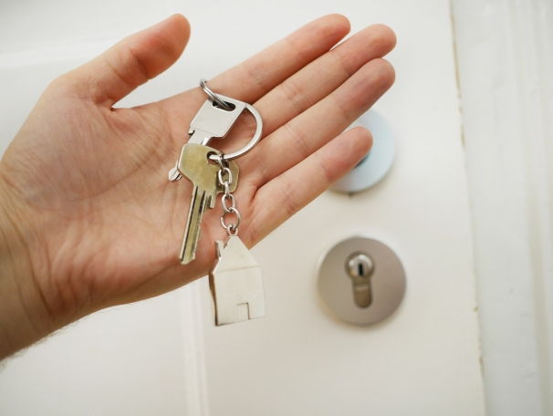 https://JoseSegarra.StopRentingStartOwning.org